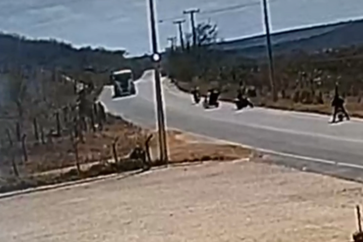 Acidente entre moto e caminhão deixa uma mulher morta em Batalha
